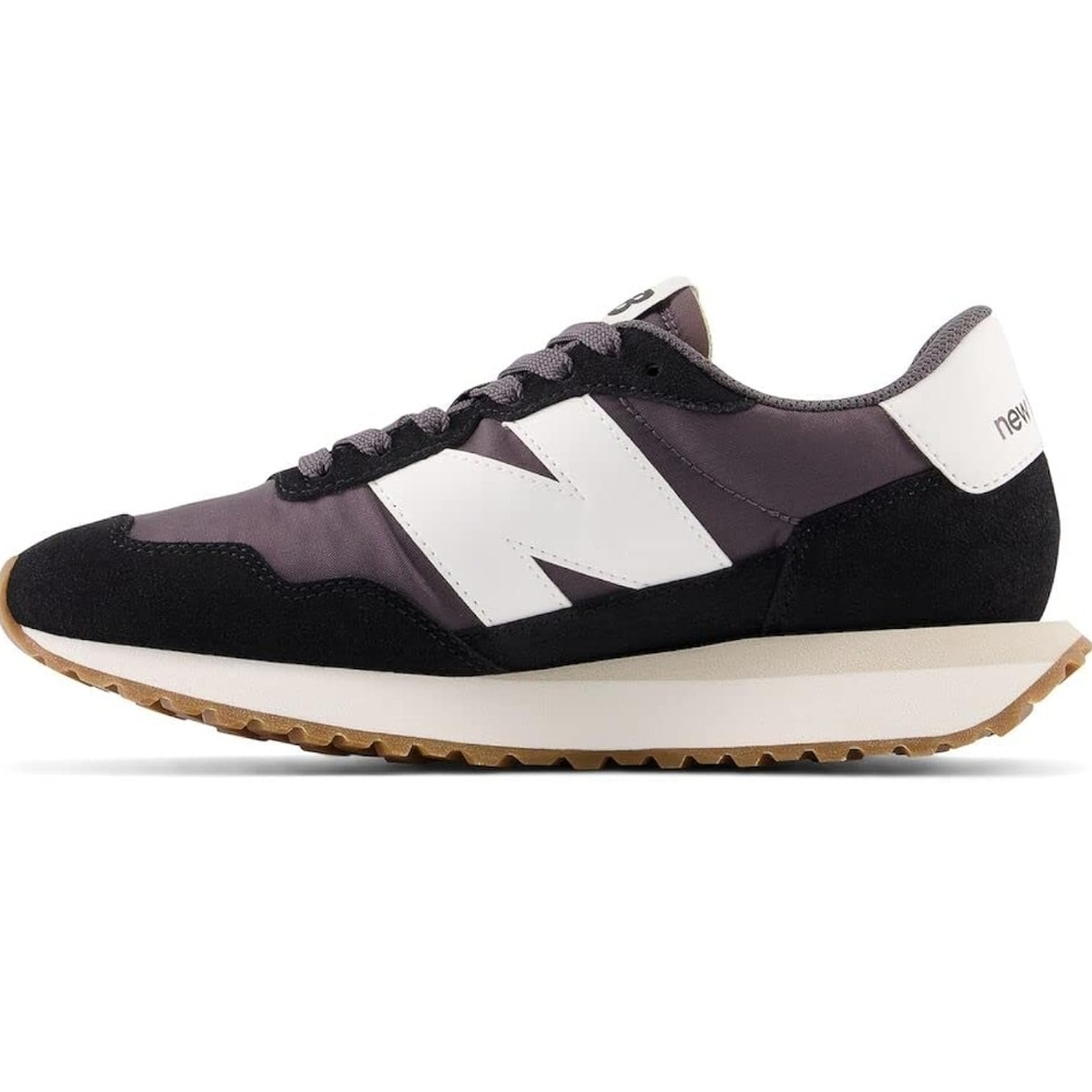 NWOT New Balance 237 Black and White Sneakers